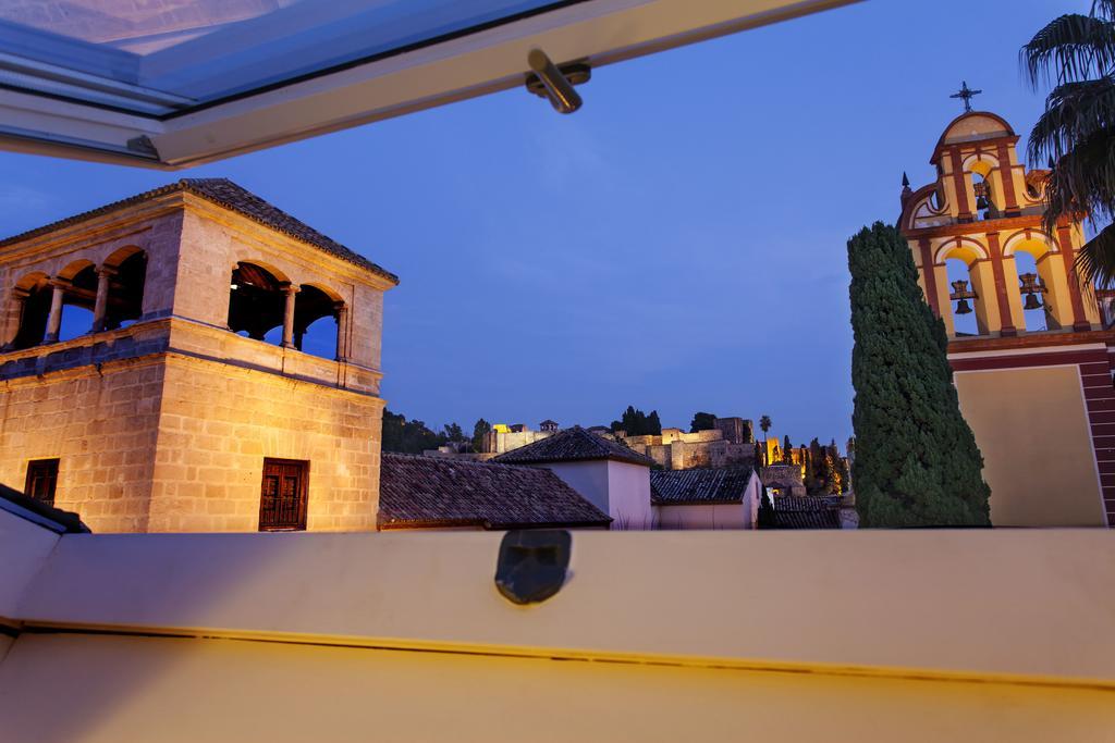 Picasso Suites Малага Номер фото